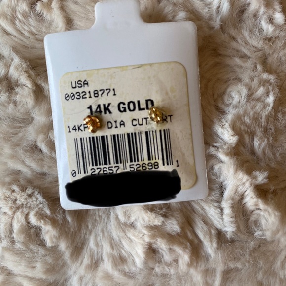 14 kt Diamond Cut Heart earrings - Picture 4 of 4